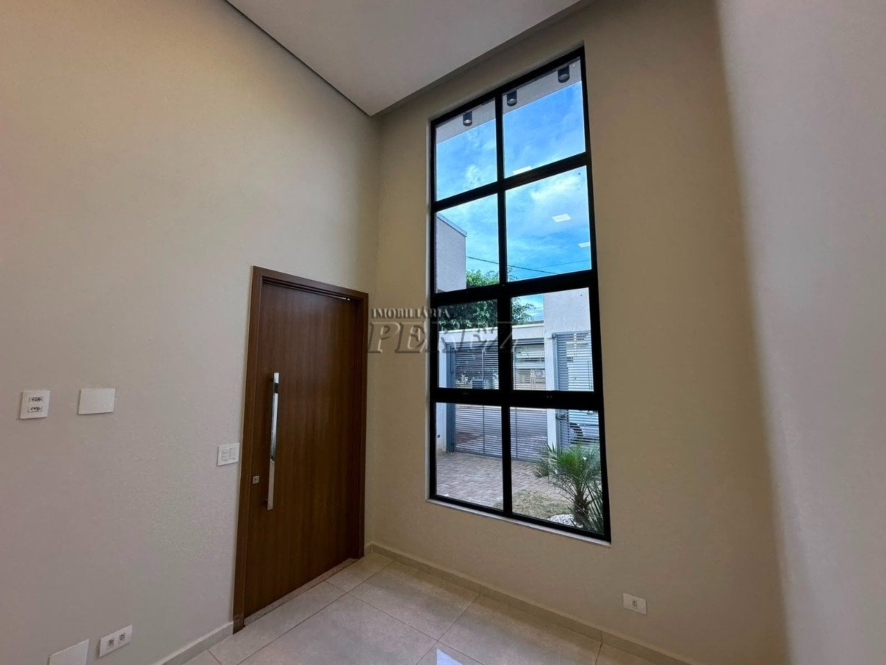 Casa à venda no Jardim Sabará III, região oeste de Londrina