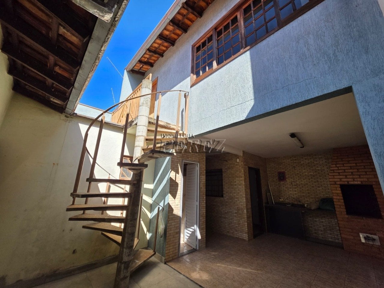Casa para alugar na região norte de Londrina - Califórnia