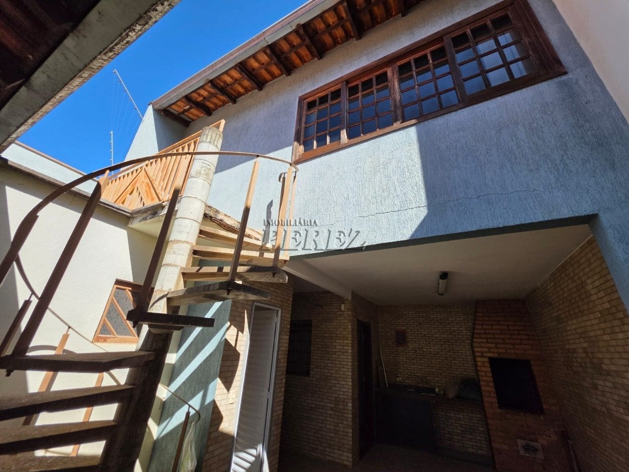 Casa para alugar na região norte de Londrina - Califórnia