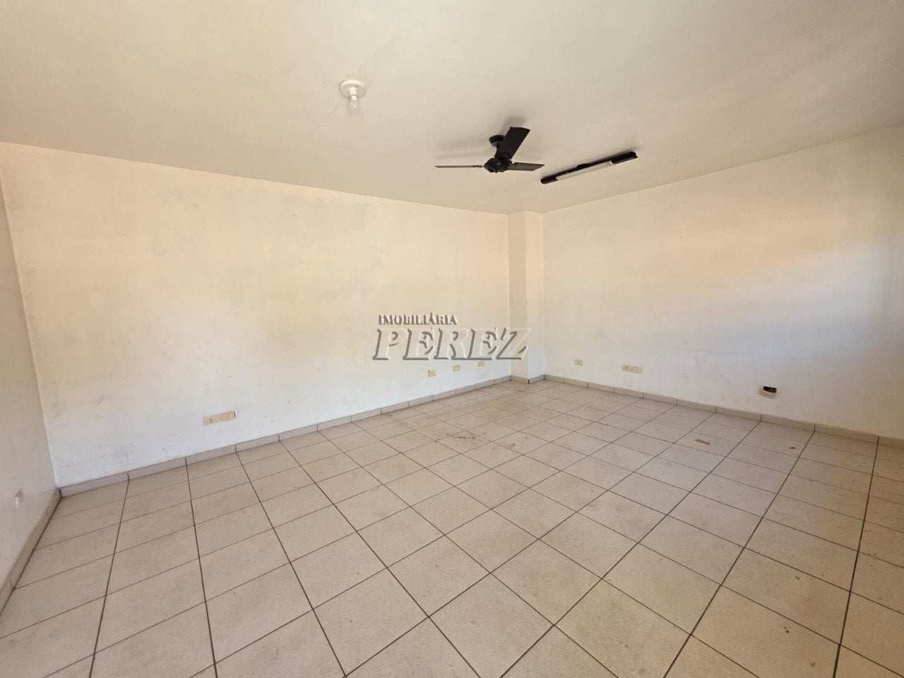 Casa para alugar na região norte de Londrina - Califórnia