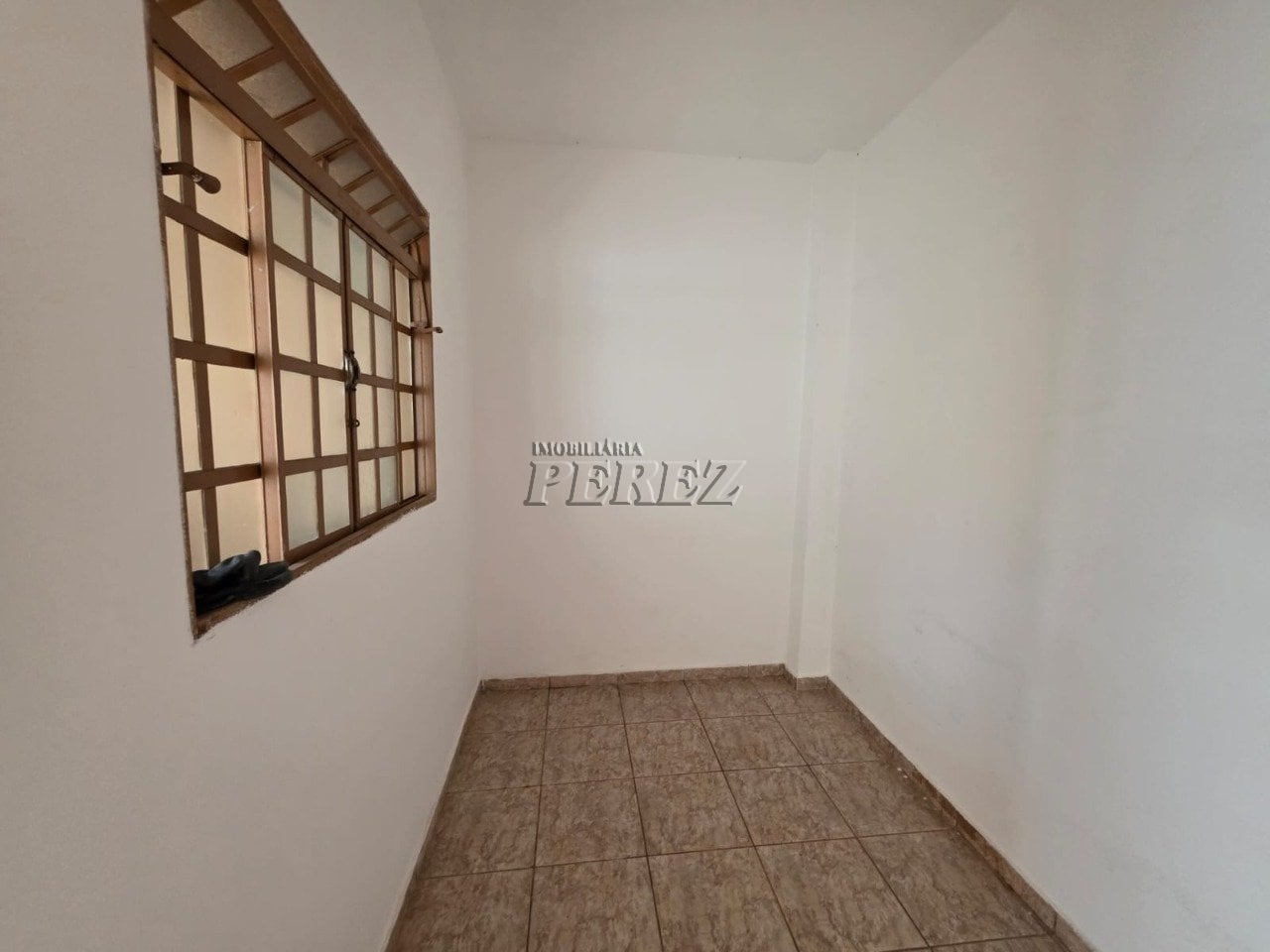 Casa para alugar na região norte de Londrina - Califórnia
