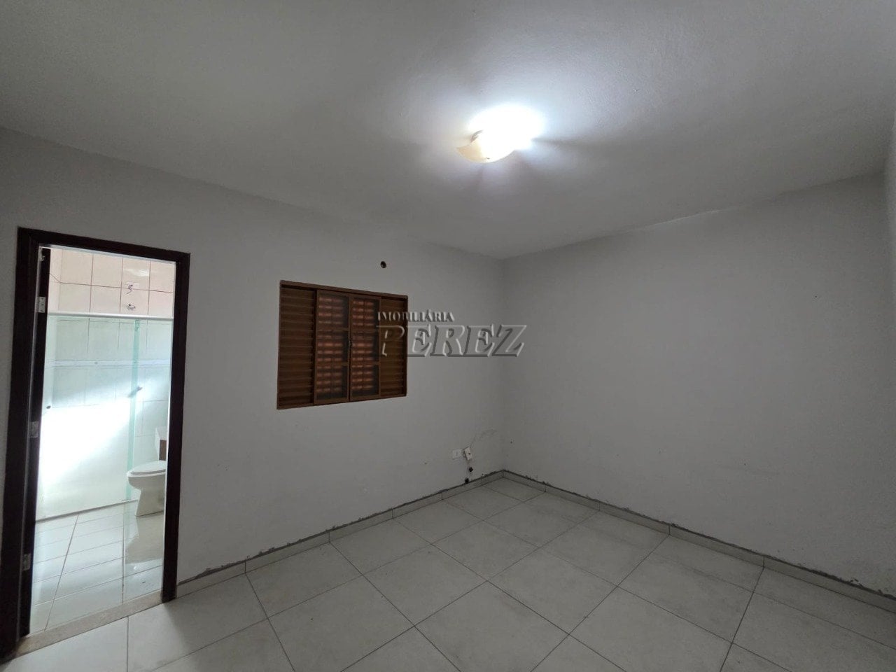 Casa para alugar na região norte de Londrina - Califórnia