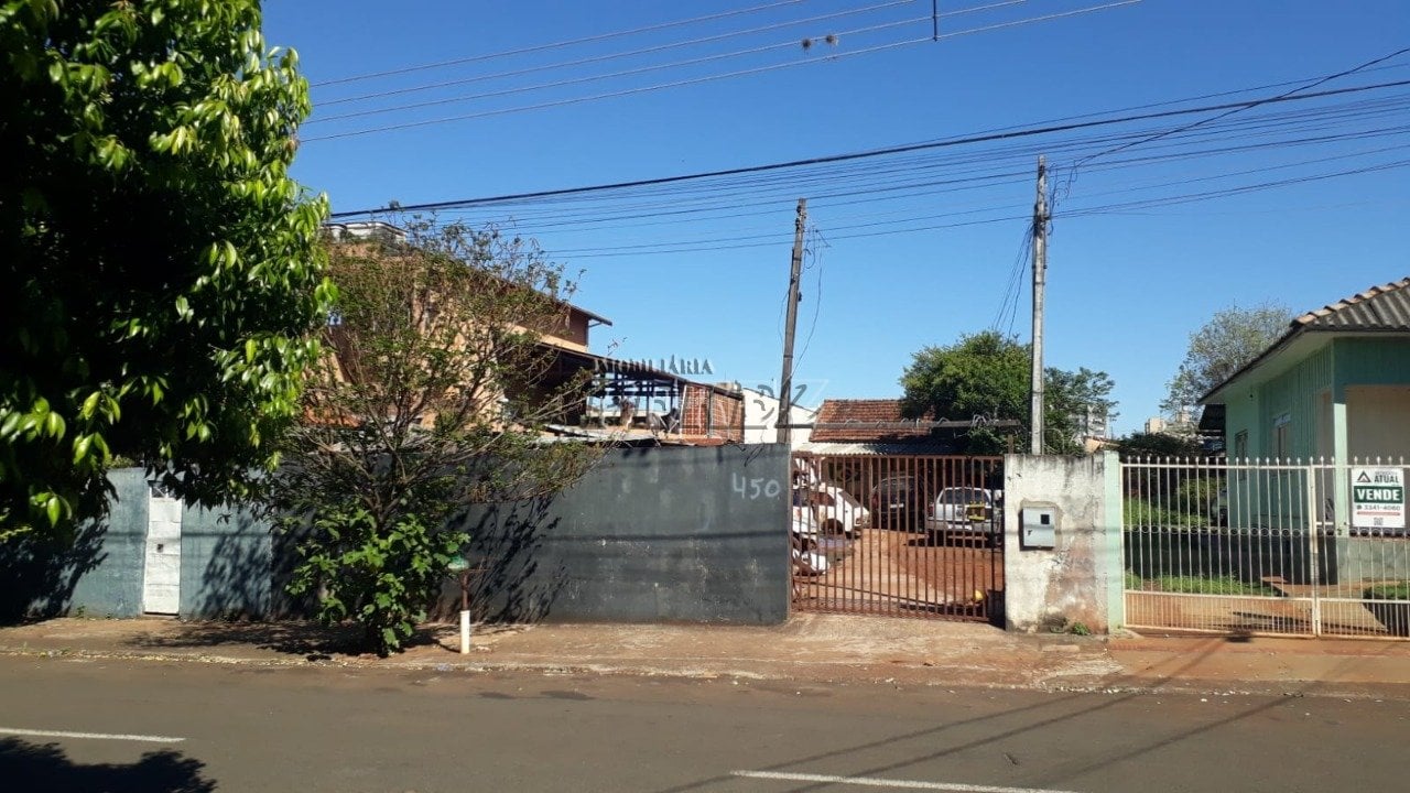 Casa à venda no centro de Londrina - Vila Larsen