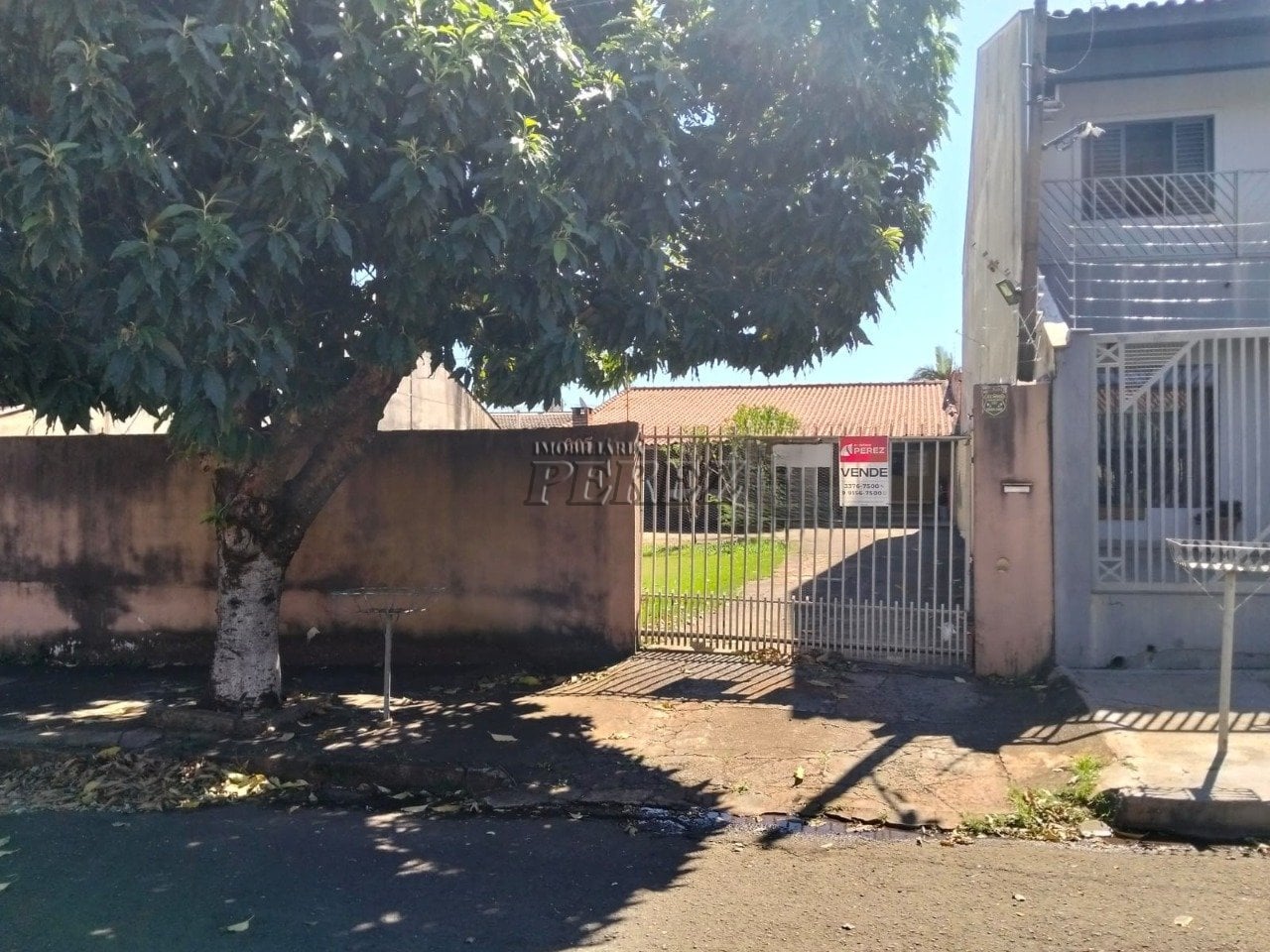 Casa à venda na região leste de Londrina - São Pedro