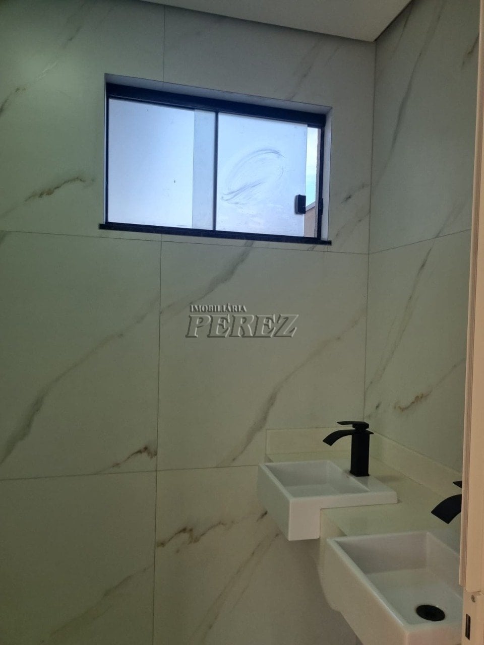 Casa à venda no Condomínio Heimtal Park na região norte de Londrina