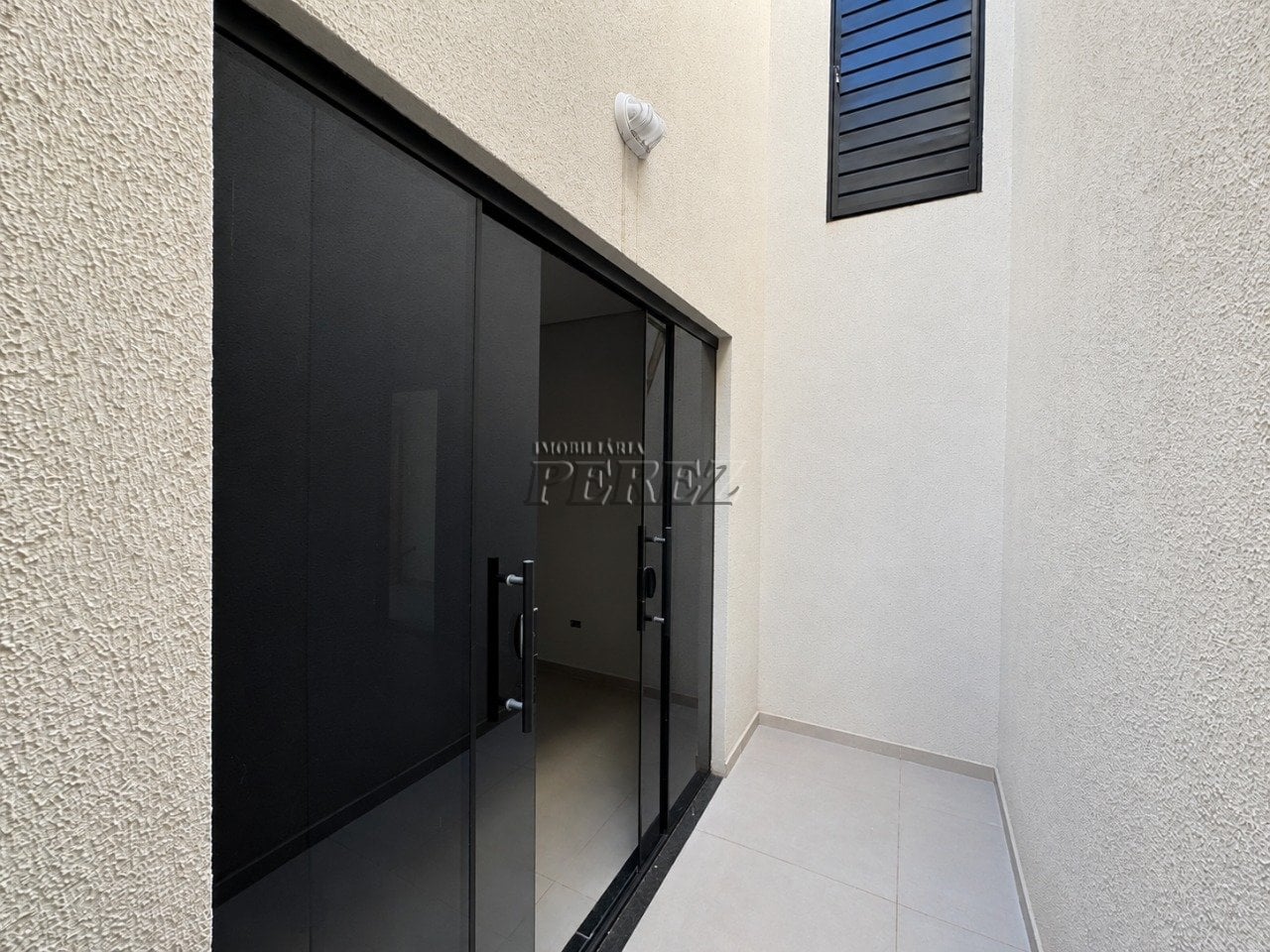 Casa com 3 Quartos à venda, 220m² - Ouro Verde