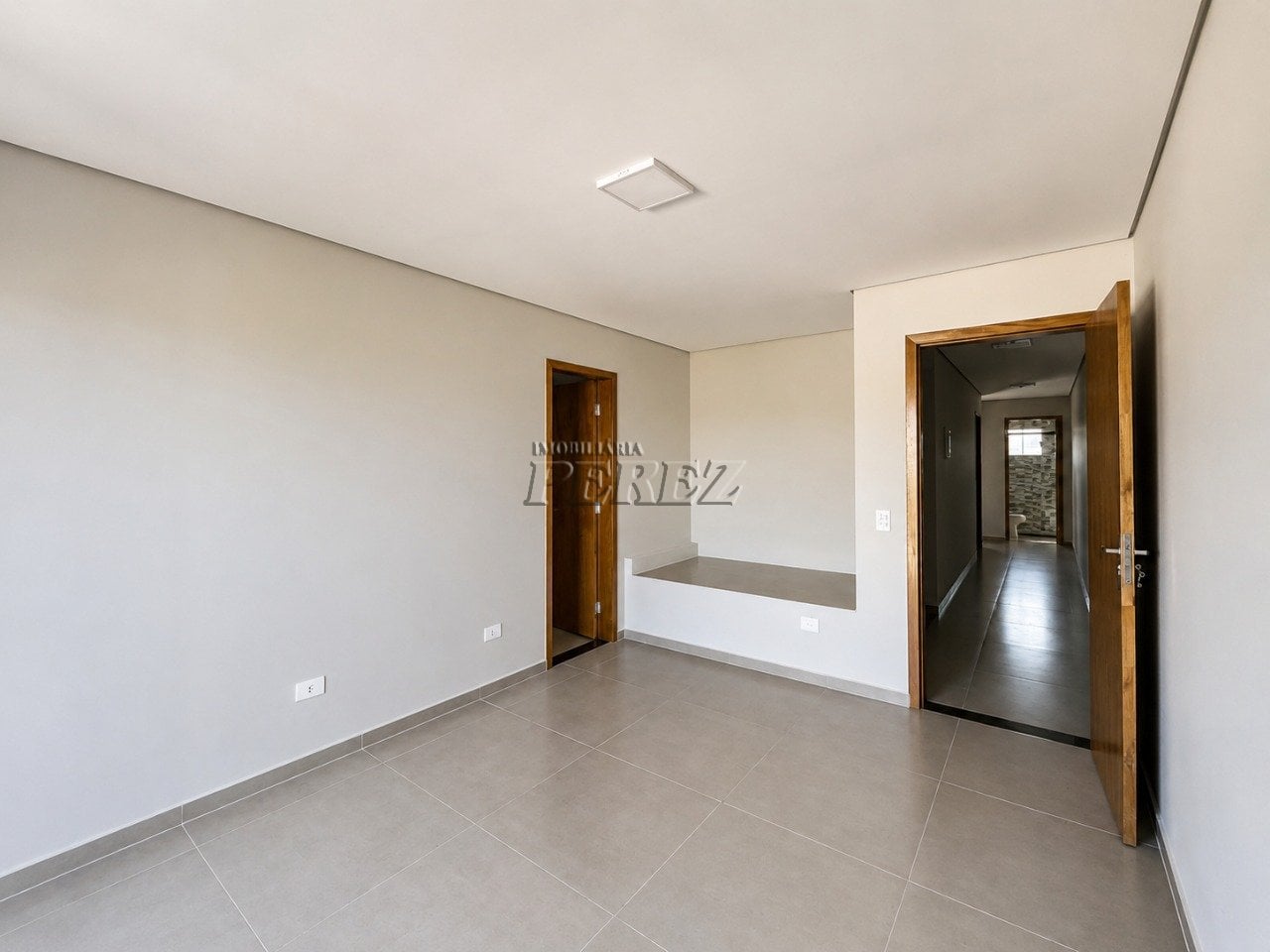 Casa com 3 Quartos à venda, 220m² - Ouro Verde