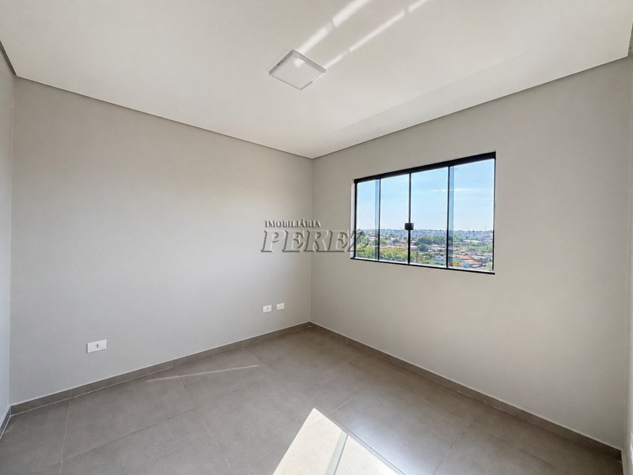 Casa com 3 Quartos à venda, 220m² - Ouro Verde