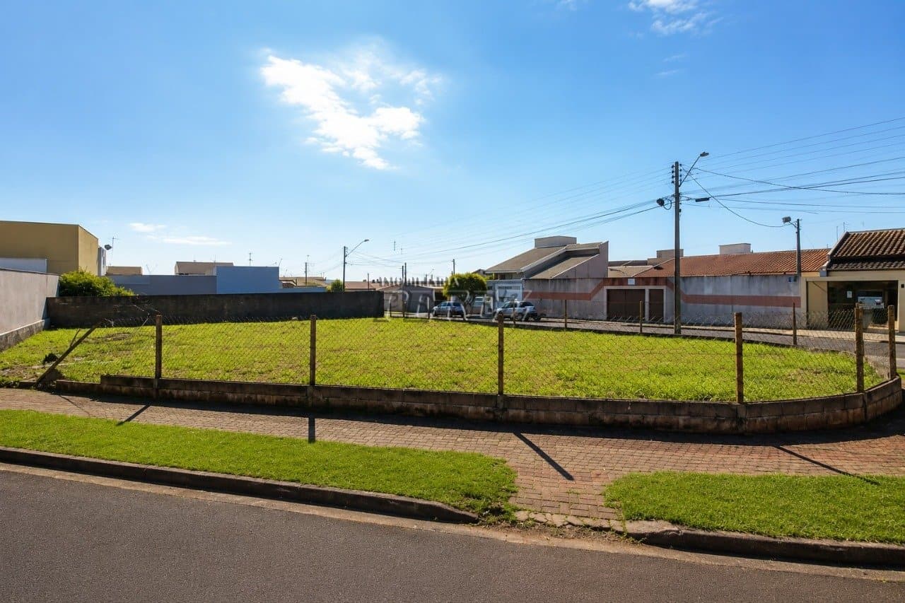 Terreno a venda próximo da Av Saul Elkind em Londrina
