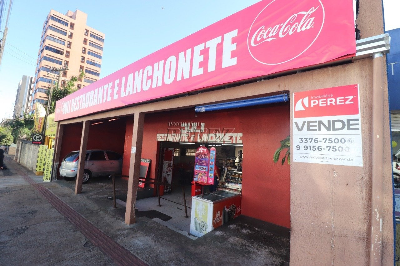 Imóvel comercial a venda na Avenida Senador Souza Naves no centro