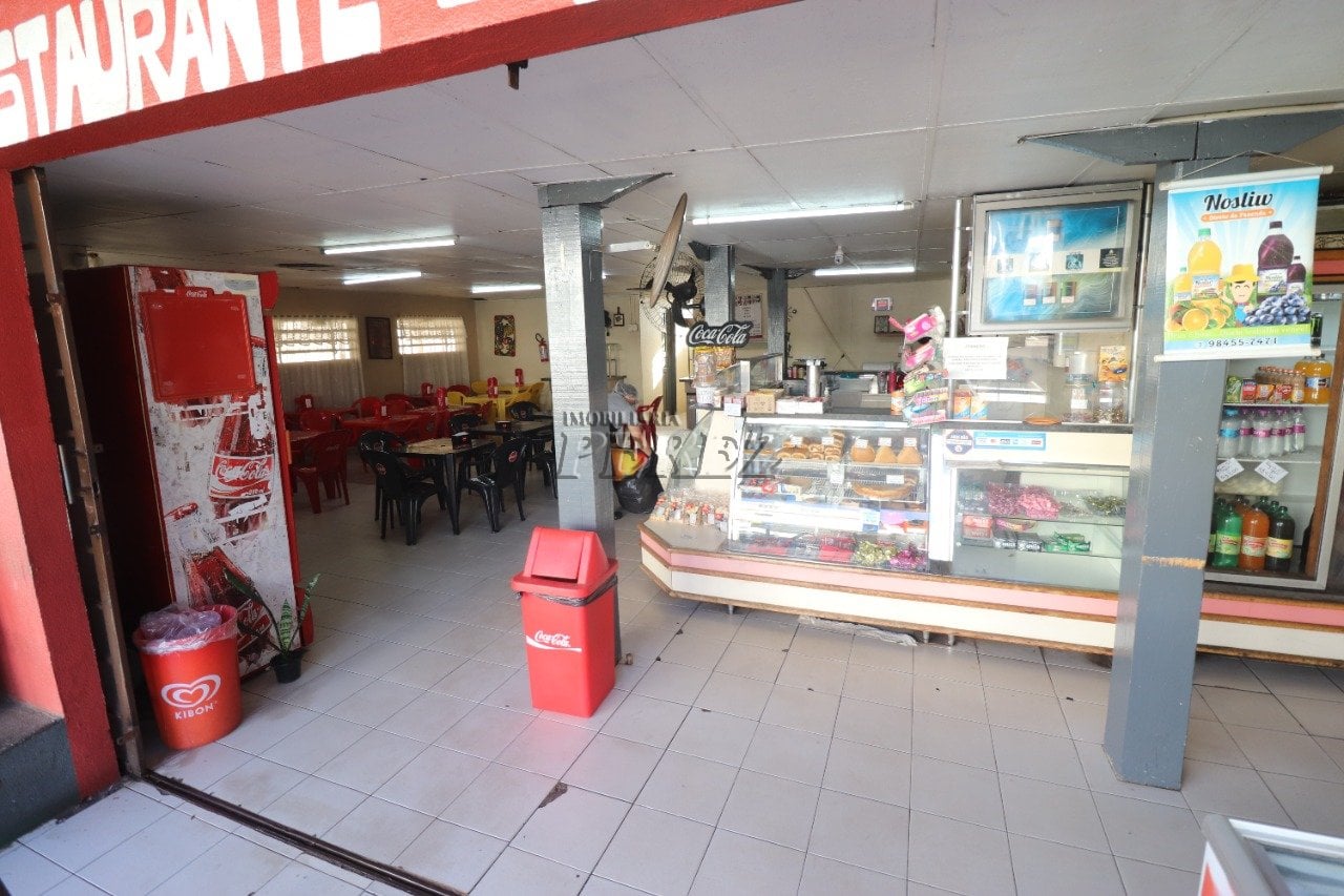 Imóvel comercial a venda na Avenida Senador Souza Naves no centro