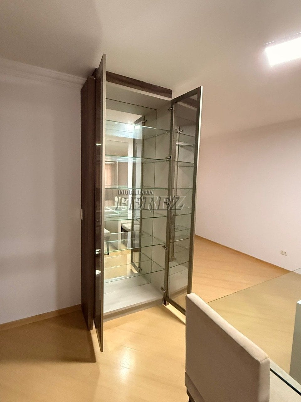 Apartamento à venda no Residencial do Lago I - Região sul de Londrina