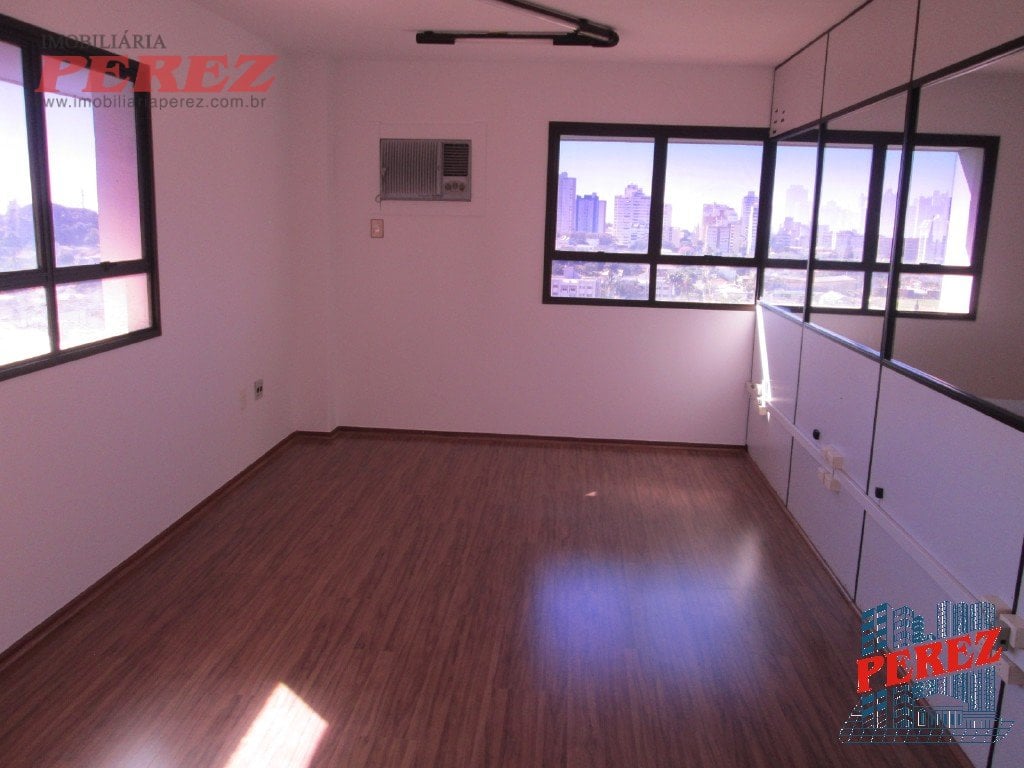 Sala comercial à venda na Av. Maringá no Edificio Di Biaggi em Londrina.