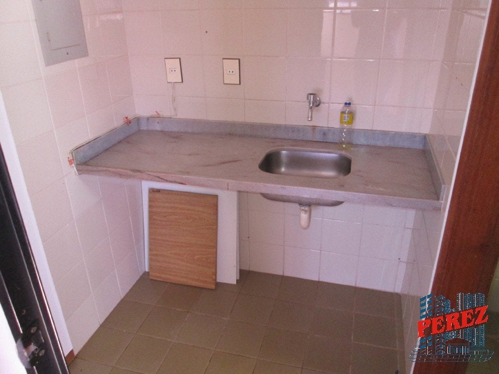 Sala comercial à venda na Av. Maringá no Edificio Di Biaggi em Londrina.