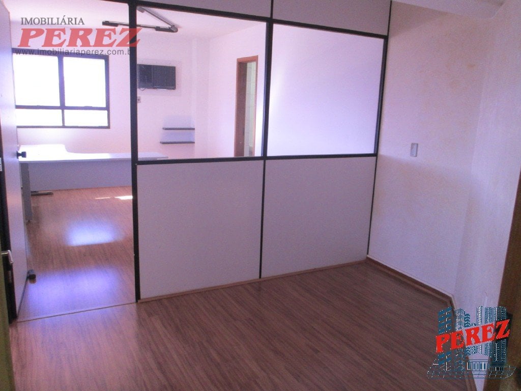 Sala comercial à venda na Av. Maringá no Edificio Di Biaggi em Londrina.