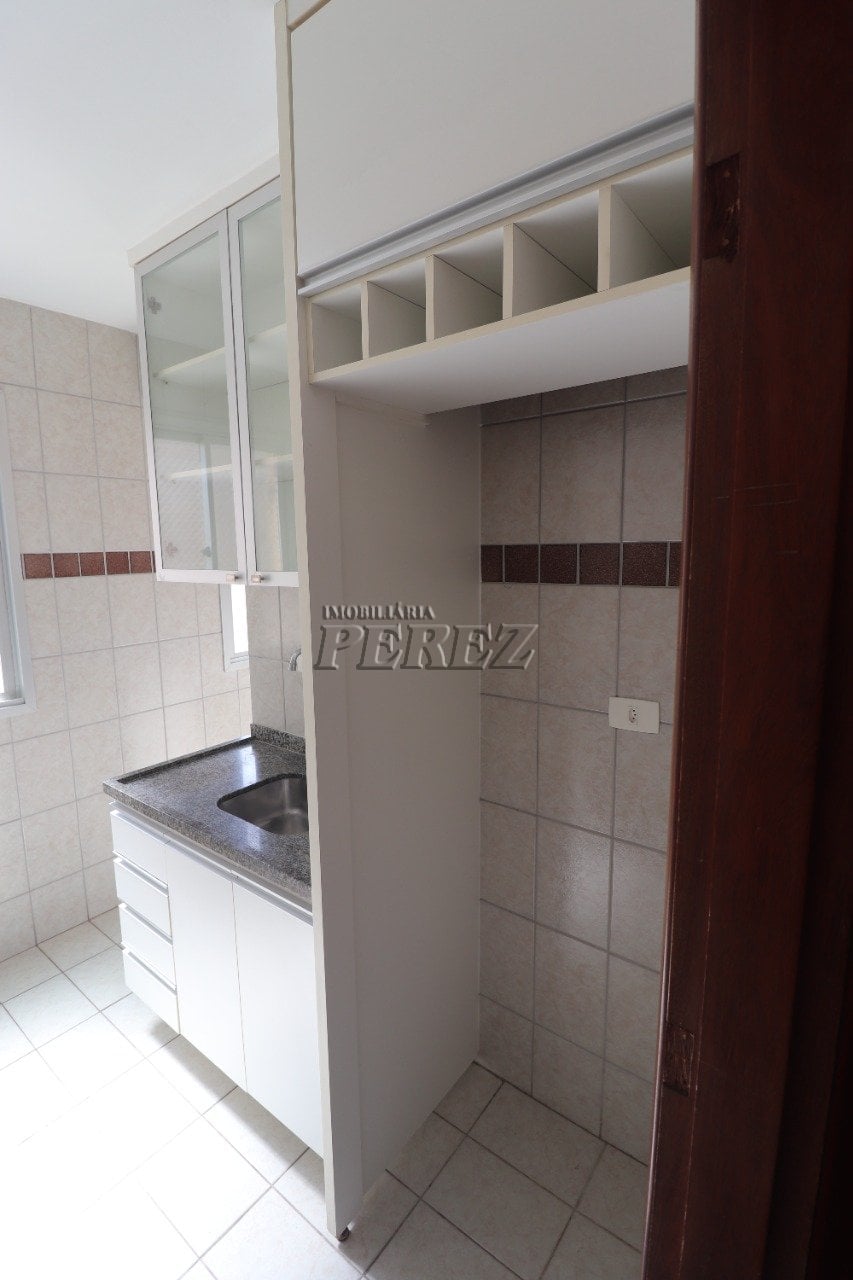 Apartamento para alugar no Edifício Santorini no centro de Londrina