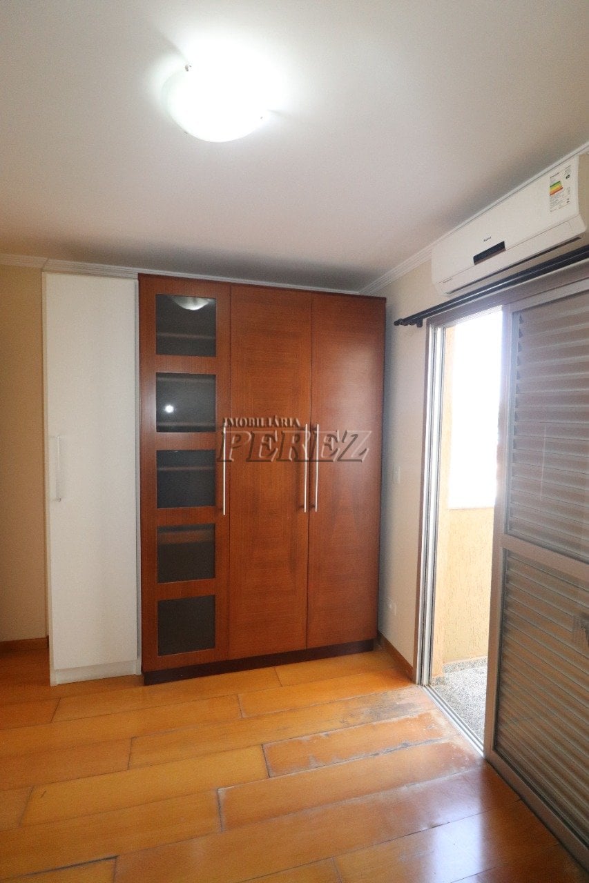 Apartamento para alugar no Edifício Santorini no centro de Londrina