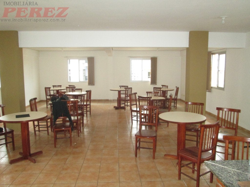 Apartamento para alugar no Edifício Santorini no centro de Londrina