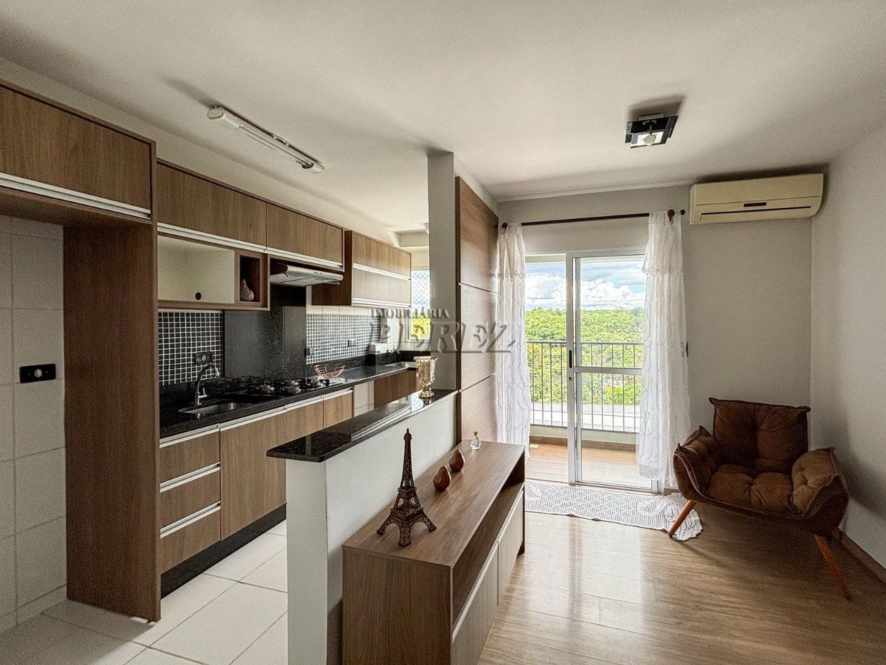 Apartamento para alugar no Luci Della Vitta na região leste de Londrina