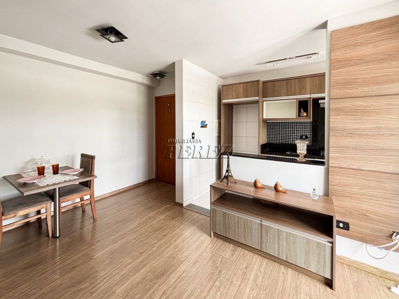 Apartamento para alugar no Luci Della Vitta na região leste de Londrina