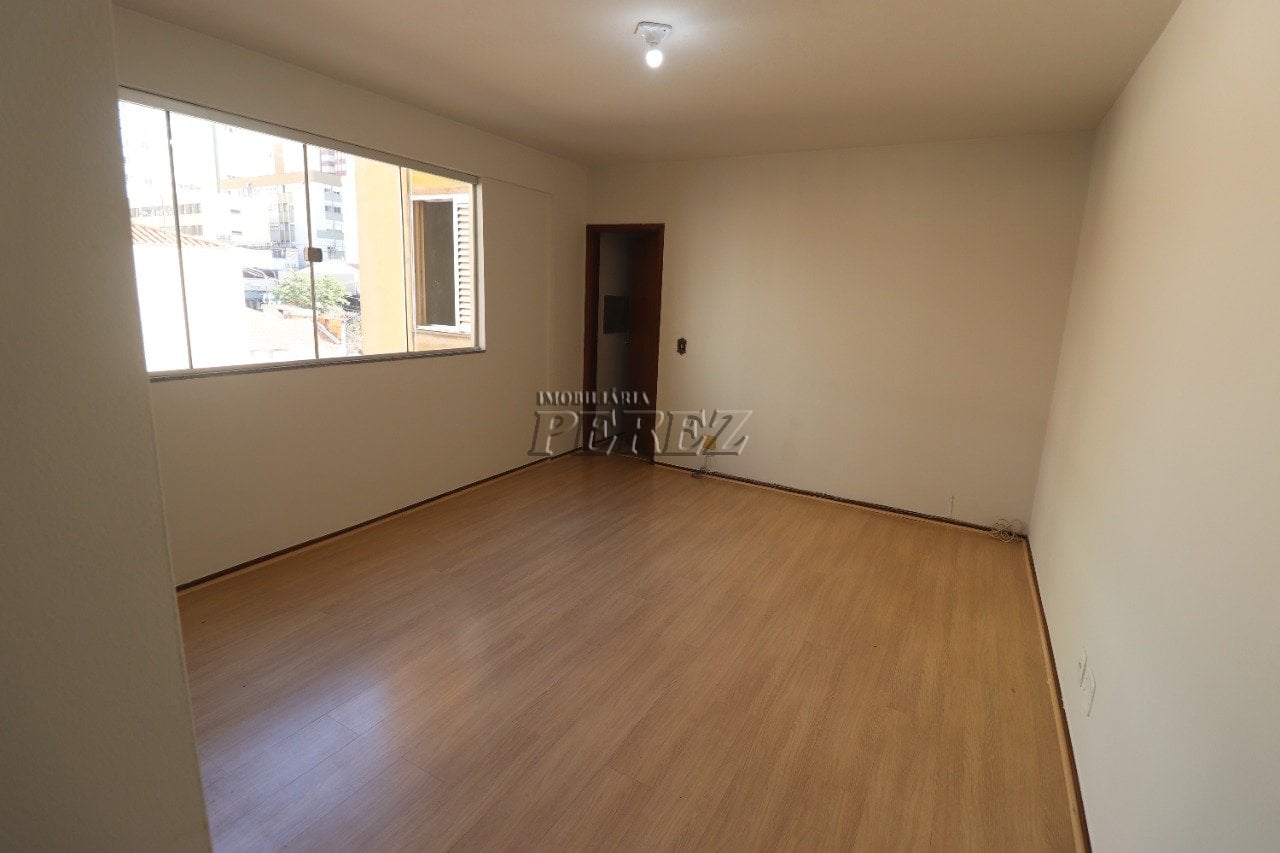 Apartamento para alugar no Condomínio Alexandre I - Centro de Londrina