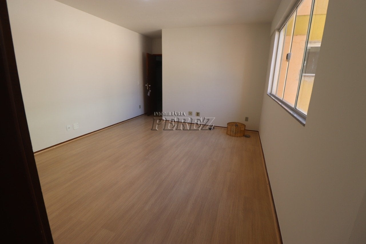 Apartamento para alugar no Condomínio Alexandre I - Centro de Londrina