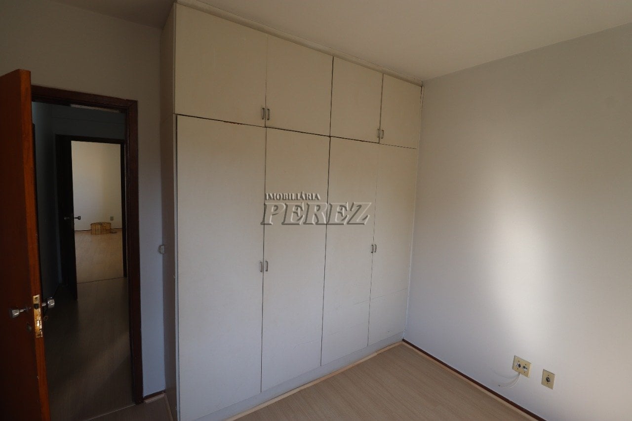Apartamento para alugar no Condomínio Alexandre I - Centro de Londrina