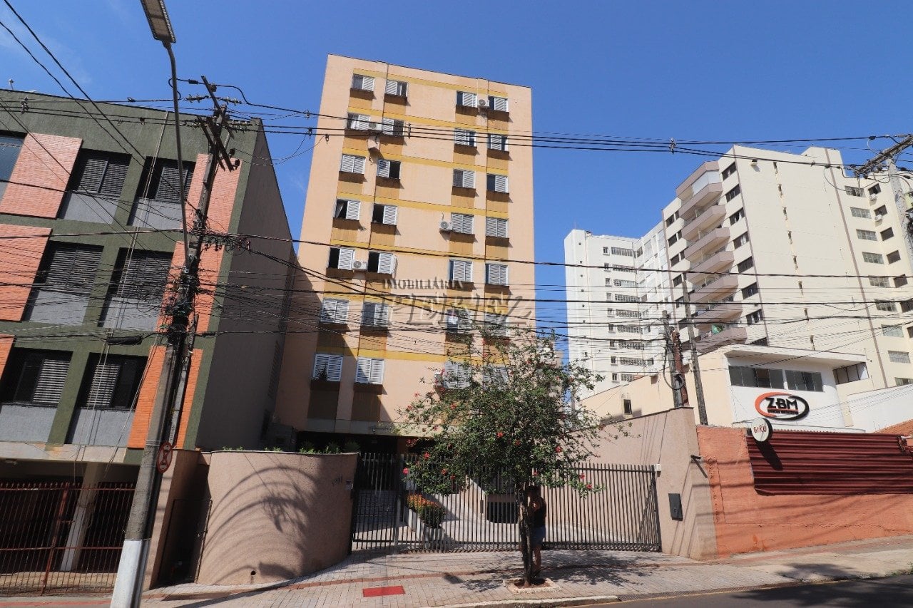 Apartamento para alugar no Condomínio Alexandre I - Centro de Londrina