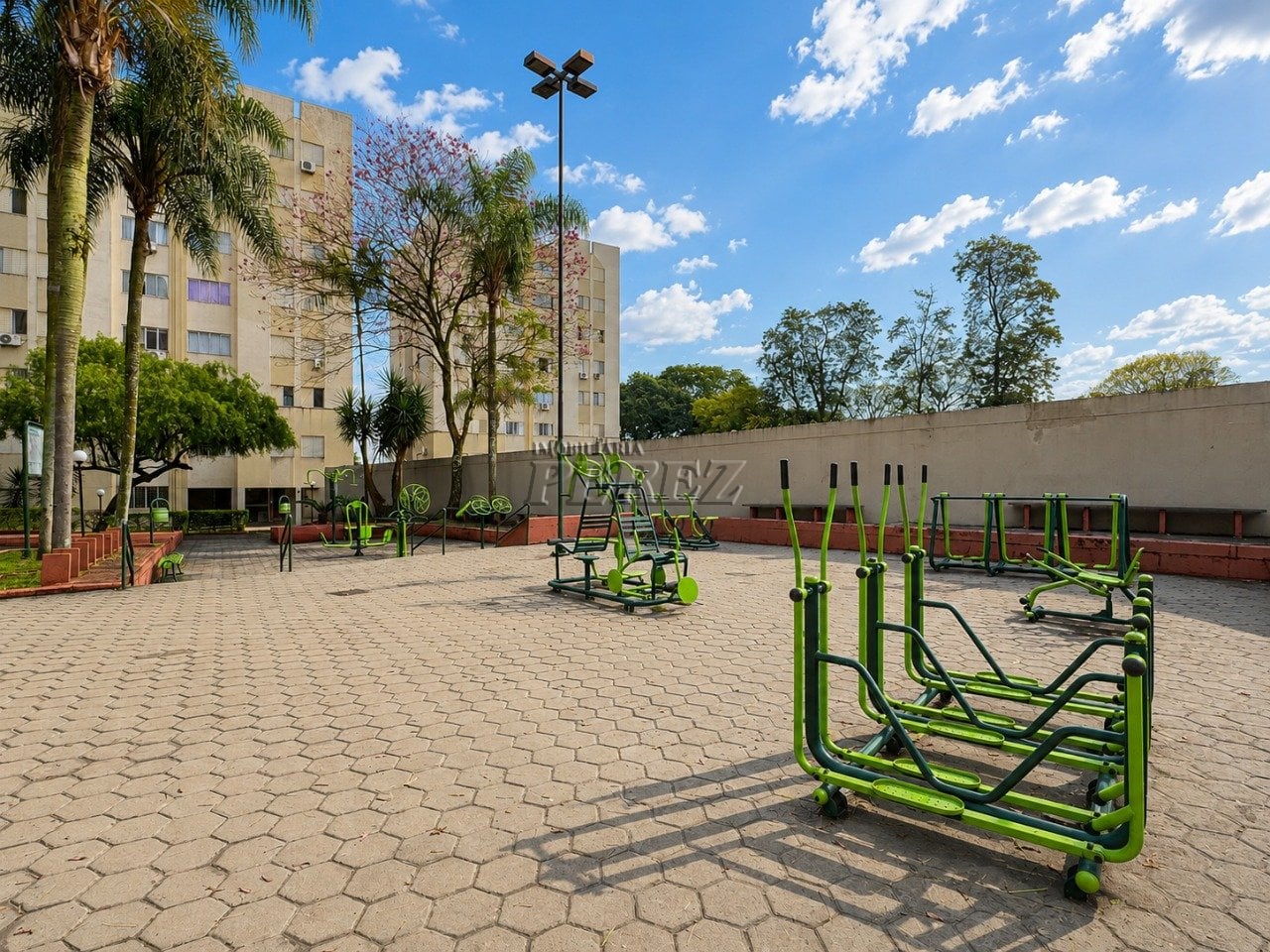 Apartamento à venda e locação no Metropolitan Plaza Residences - Região leste de Londrina