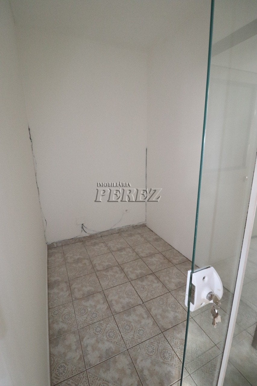 Sala comercial para alugar no centro de Londrina na Rua Goiás