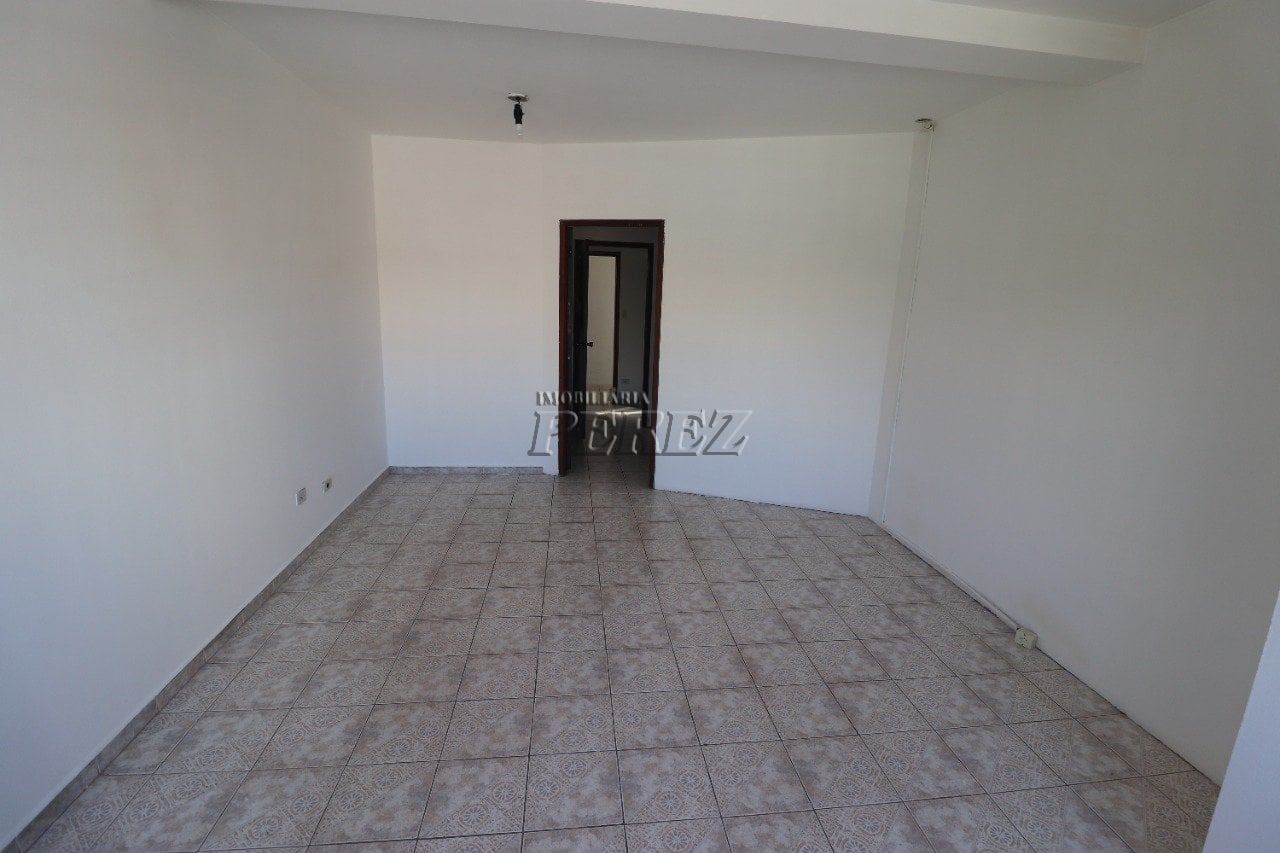 Sala comercial para alugar no centro de Londrina na Rua Goiás
