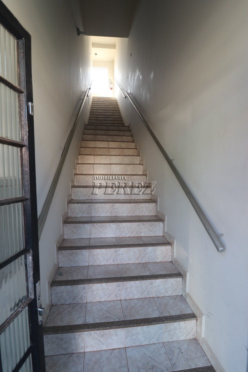 Sala comercial para alugar no centro de Londrina na Rua Goiás