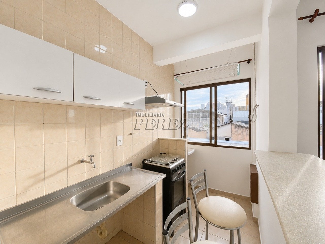 Apartamento à venda e locação no centro de Londrina - Residencial Arimã