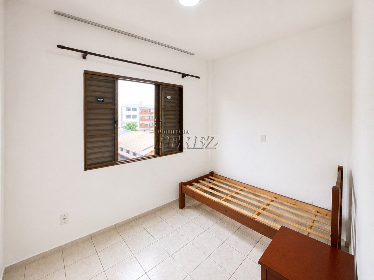 Apartamento à venda e locação no centro de Londrina - Residencial Arimã