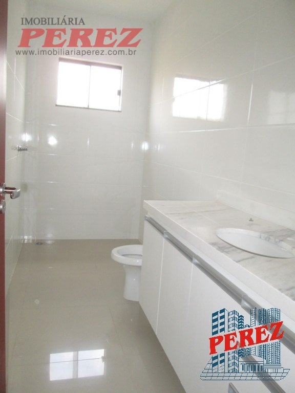 Casa para alugar na região oeste de Londrina - Portal de Versalhes 1