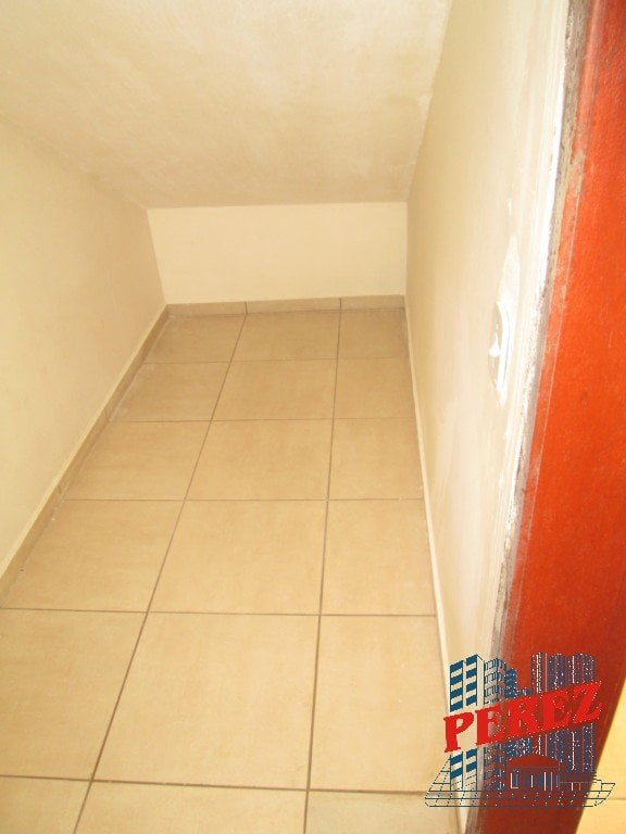 Casa para alugar na região oeste de Londrina - Portal de Versalhes 1