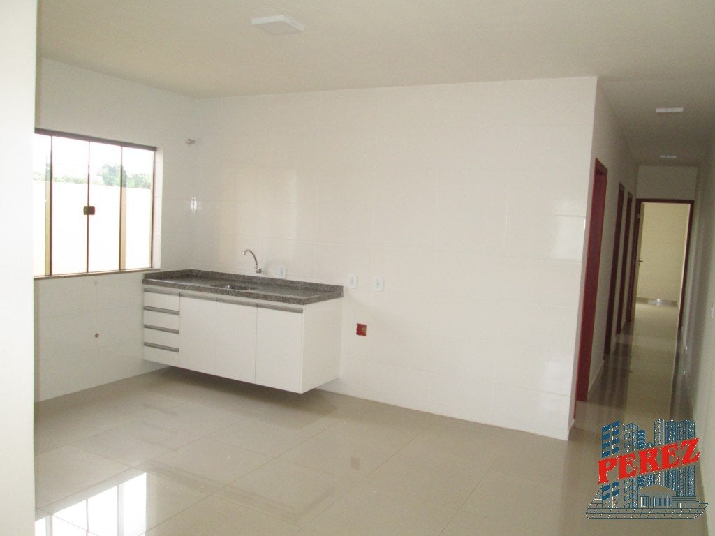 Casa para alugar na região oeste de Londrina - Portal de Versalhes 1
