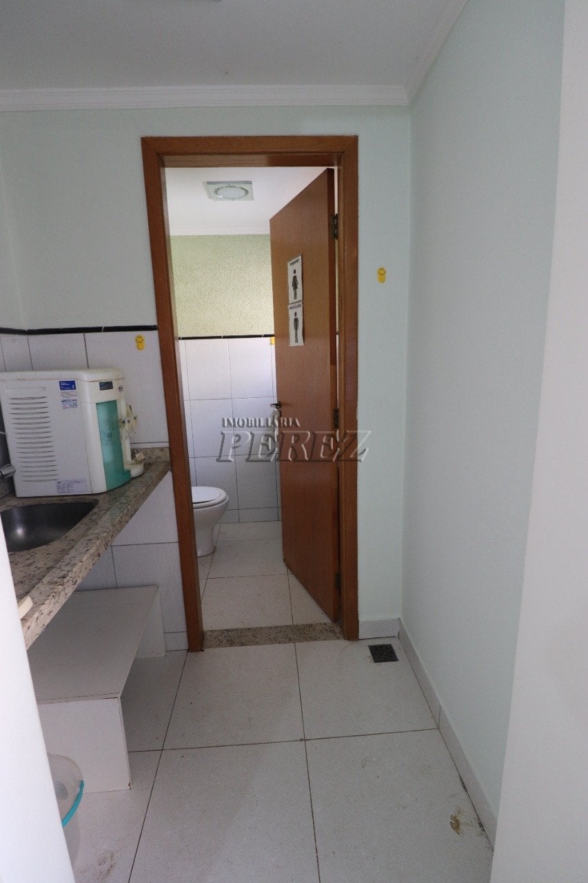 Sala comercial para alugar no centro de Londrina - Beira Alta