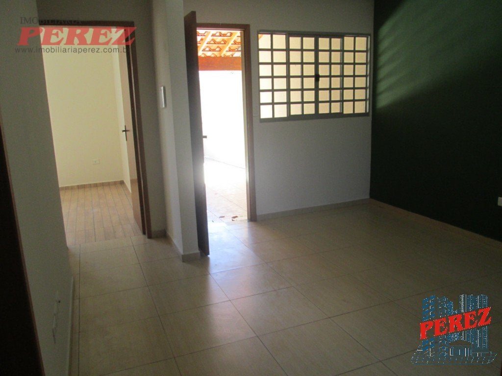 Casa para venda ou locação na região leste de Londrina