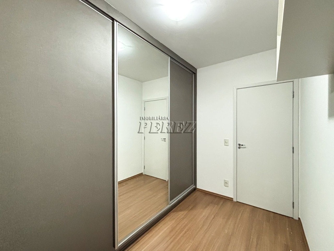 Apartamento para alugar no Pateo Aurora, região sul de Londrina
