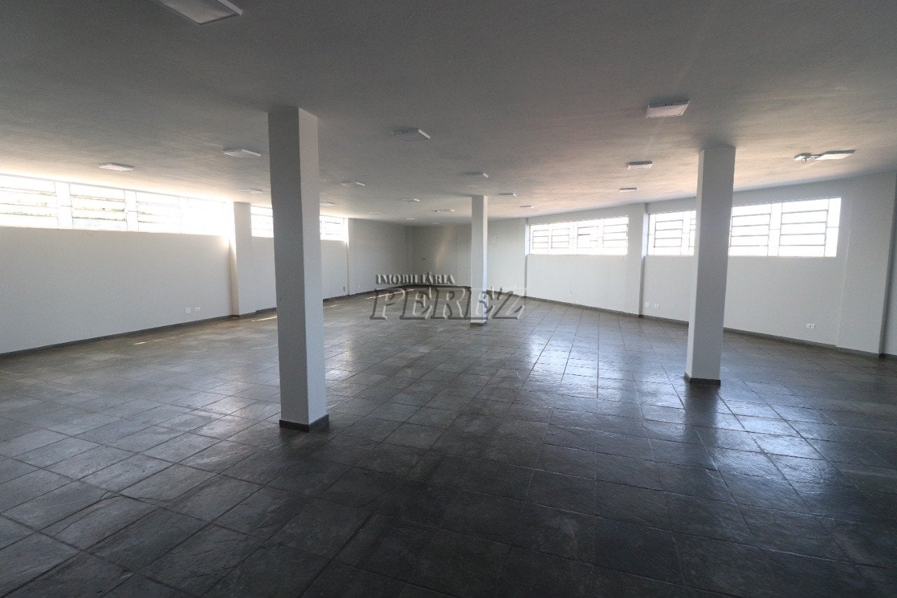 Imóvel comercial à venda e locação na Av Santos Dumont - Centro de Londrina.