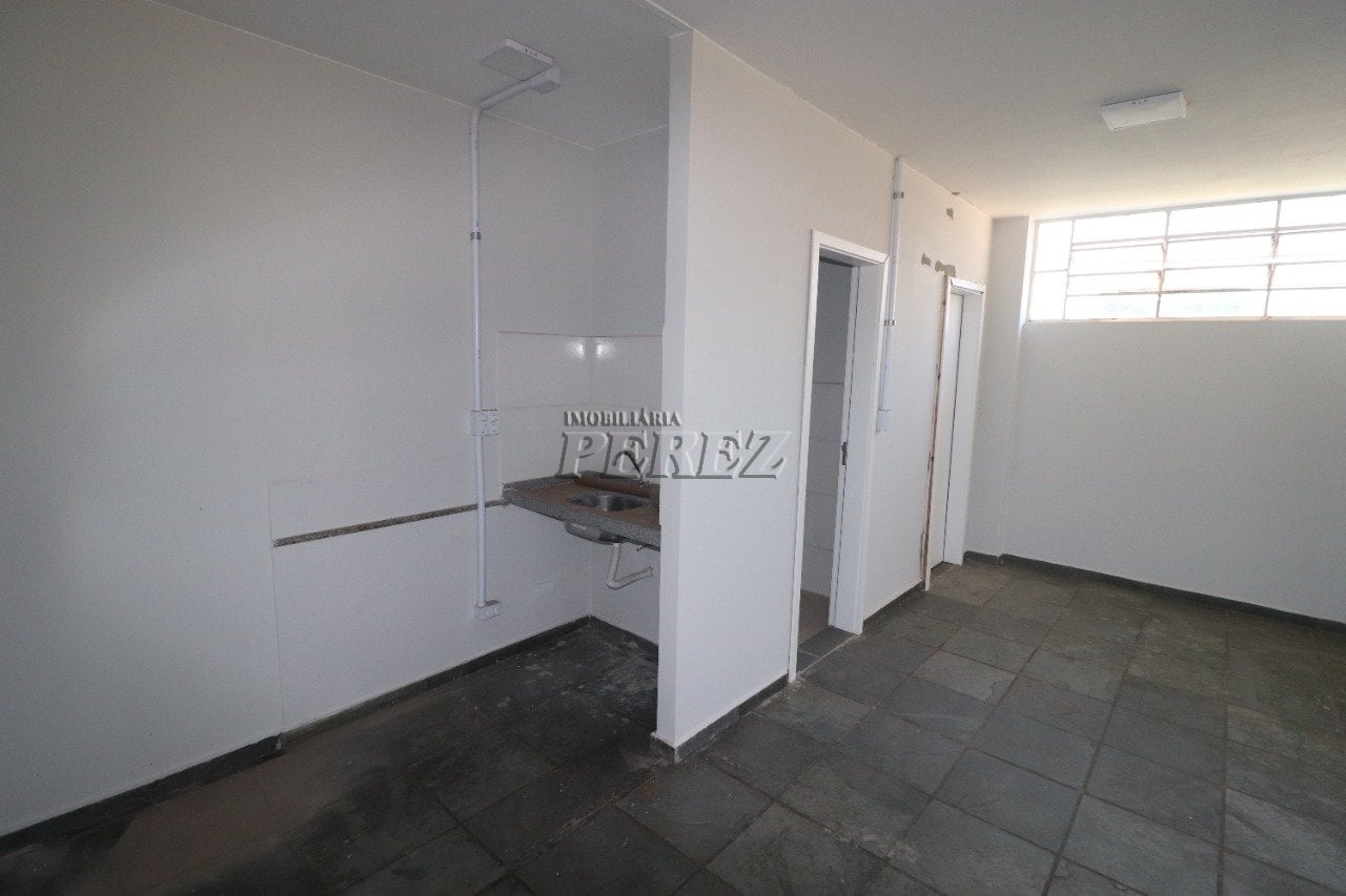 Imóvel comercial à venda e locação na Av Santos Dumont - Centro de Londrina.