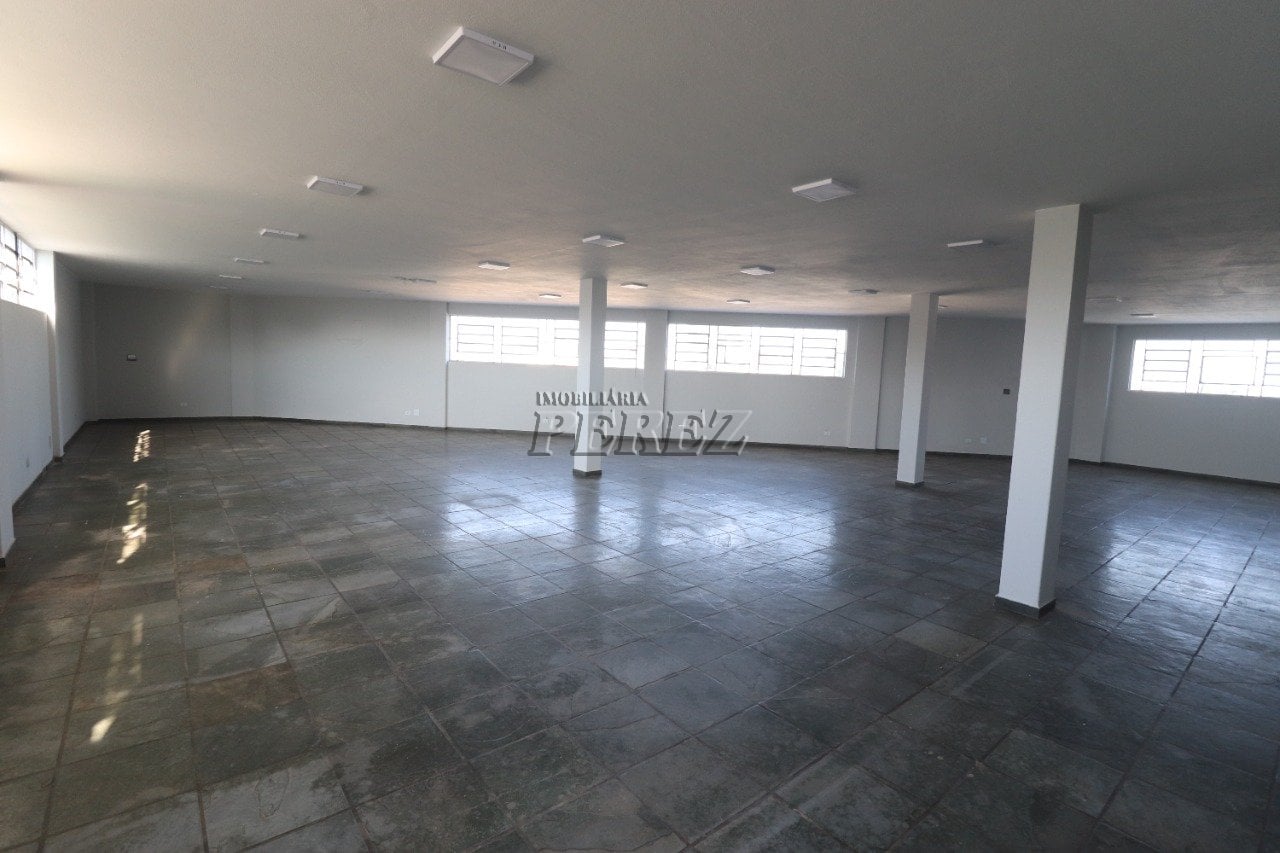 Imóvel comercial à venda e locação na Av Santos Dumont - Centro de Londrina.