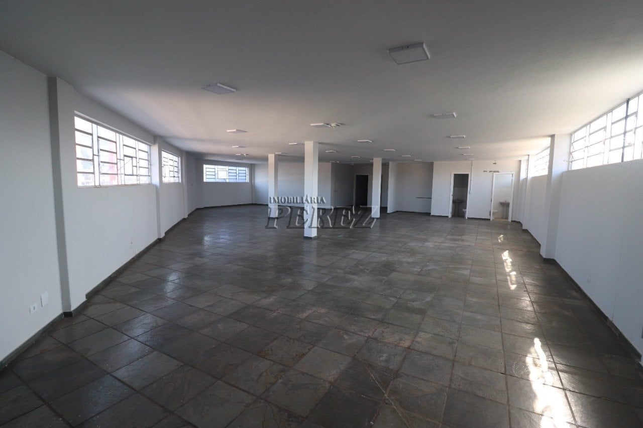 Imóvel comercial à venda e locação na Av Santos Dumont - Centro de Londrina.