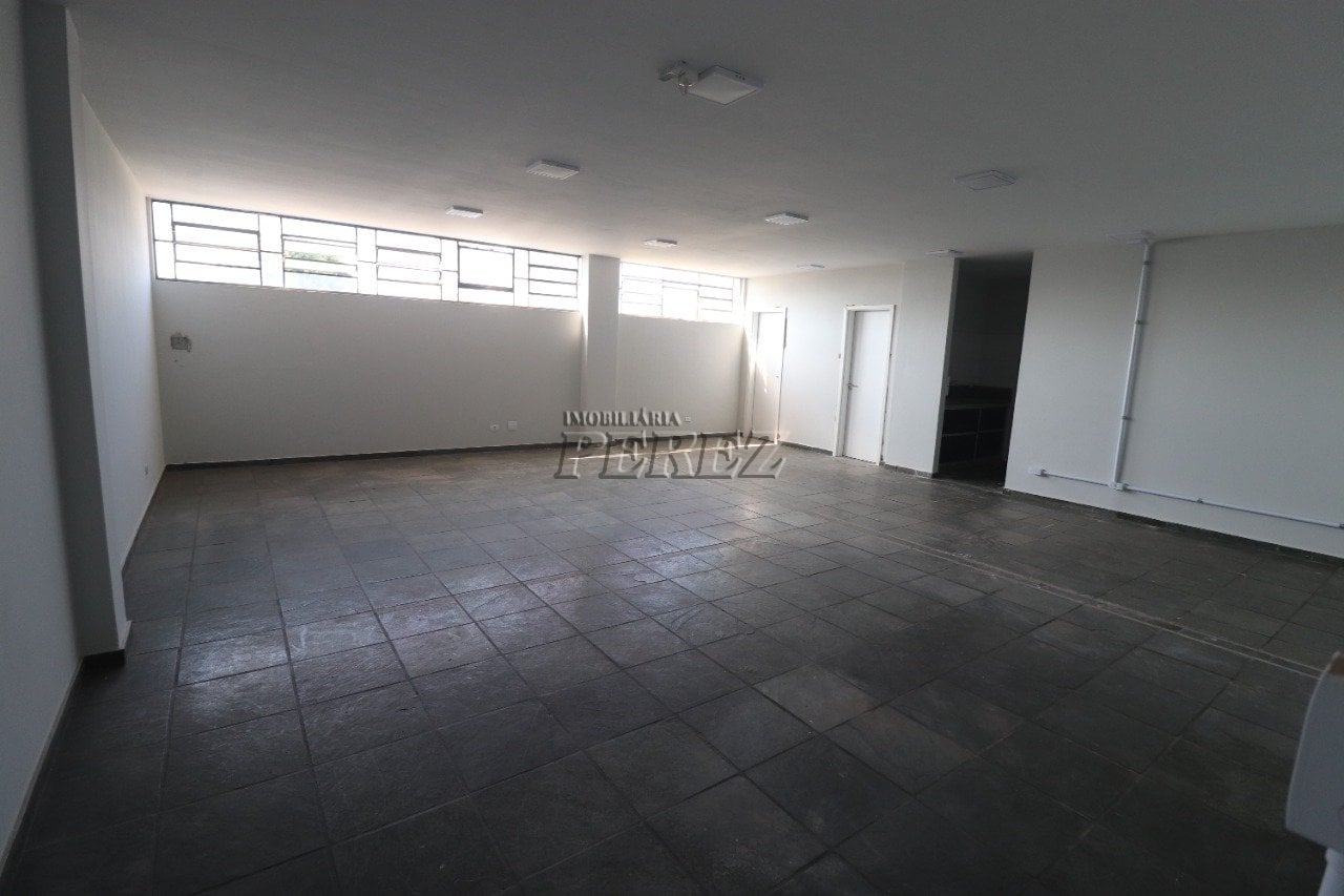 Imóvel comercial à venda e locação na Av Santos Dumont - Centro de Londrina.