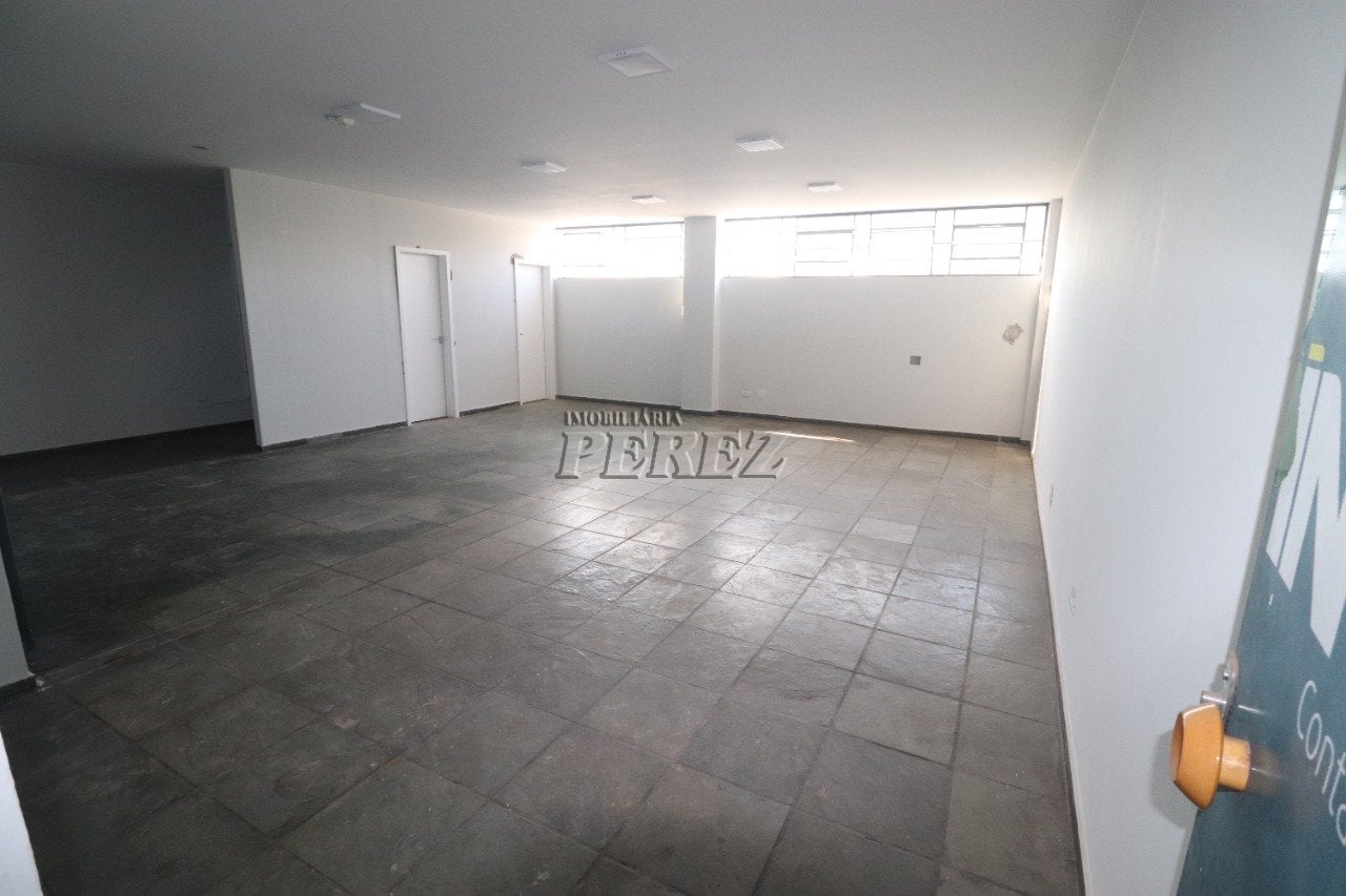 Imóvel comercial à venda e locação na Av Santos Dumont - Centro de Londrina.