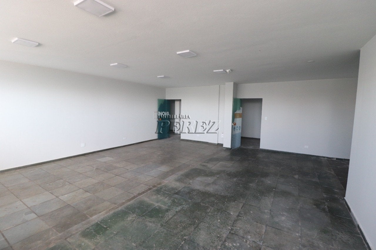 Imóvel comercial à venda e locação na Av Santos Dumont - Centro de Londrina.