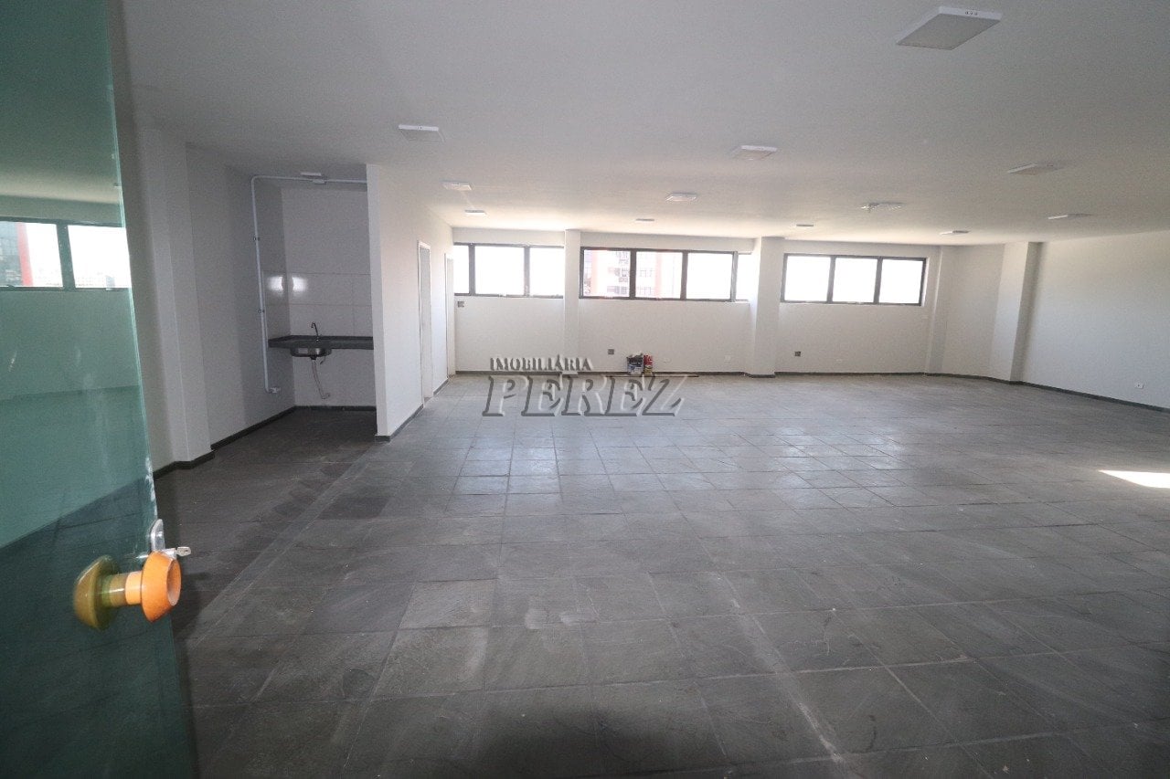 Imóvel comercial à venda e locação na Av Santos Dumont - Centro de Londrina.