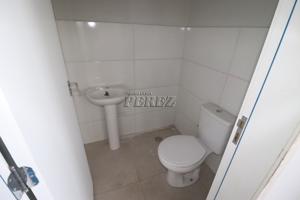 Imóvel comercial à venda e locação na Av Santos Dumont - Centro de Londrina.