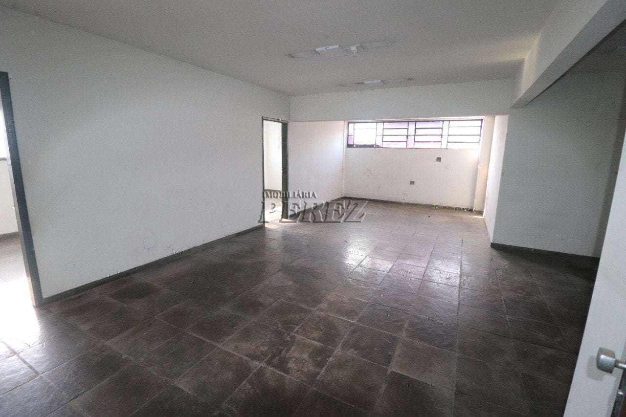 Imóvel comercial à venda e locação na Av Santos Dumont - Centro de Londrina.